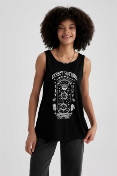 تيشيرت كت قصة عادية مطبوع