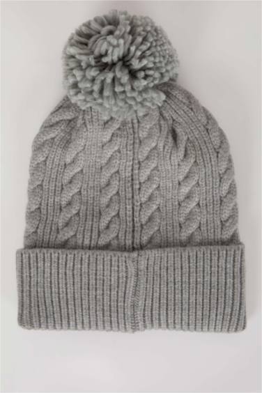 Шапка для женщин