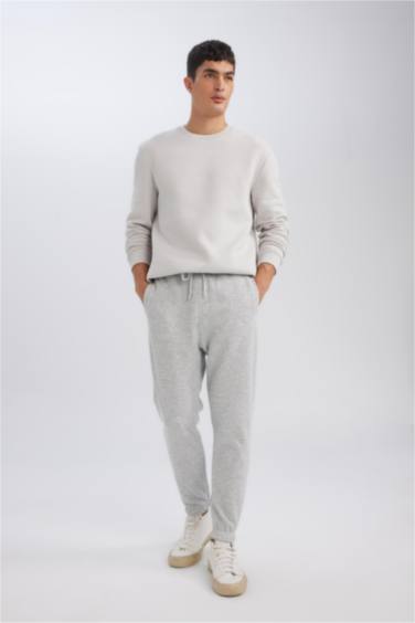 Штаны стандартного кроя с карманами