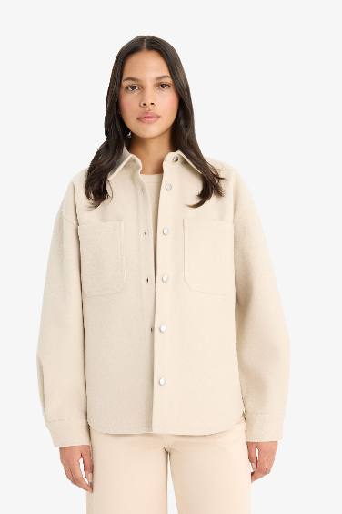 Фланелевая рубашка с длинным рукавом и отложным воротником