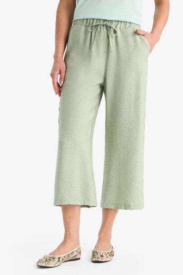 Straight Leg Capri Pants