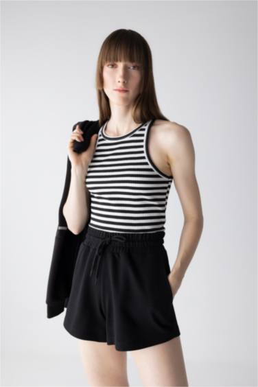 Майка приталенного кроя в полоску