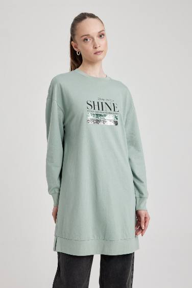 Regular Fit Crew Neck Embroidered Sweatshirt Tunic