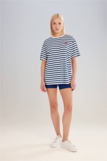 تيشيرت رياضي اوفر سايز نص ردن من DeFactoFit