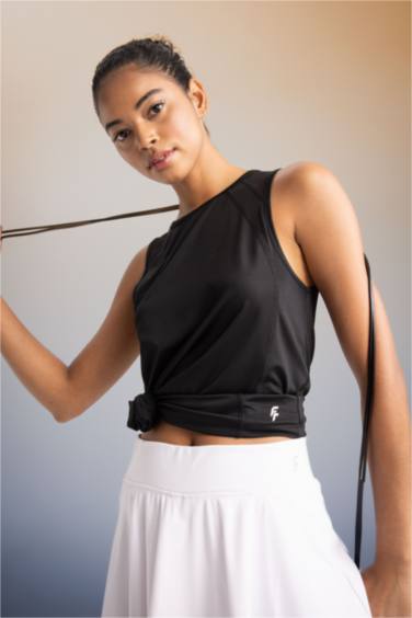 ديباردور قصة طويلة برقبة مستديرة من DeFactoFit