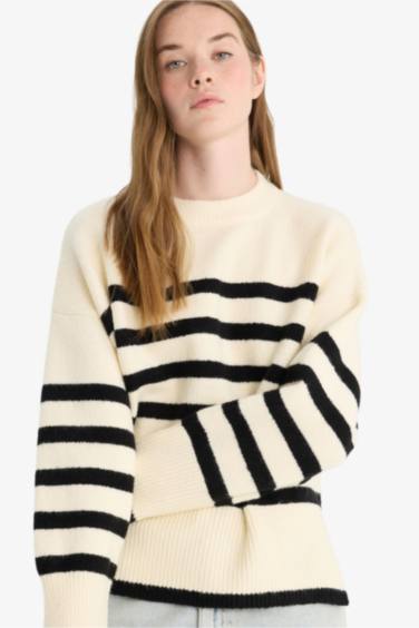 үлкен пішім ұзартылған жаға Пулловер