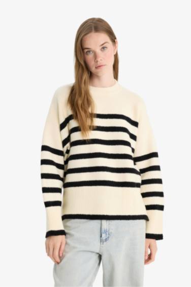 үлкен пішім ұзартылған жаға Пулловер