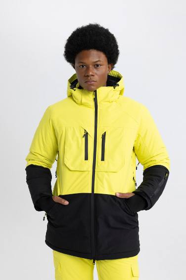 Куртка водоотталкивающая утепленная ветрозащитная с капюшоном и карманами, DeFactoFit