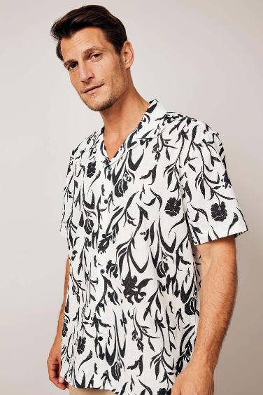 Regular Fit Resort Neck Woven Printed Short Sleeve Shirt