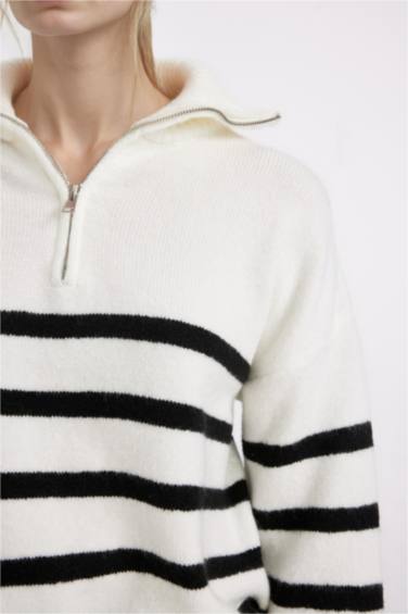 Oversize Geniş Kalıp Çizgili Yarım Fermuarlı Dik Yaka Triko Kazak