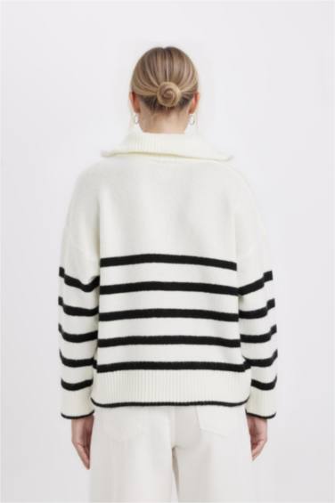 Oversize Geniş Kalıp Çizgili Yarım Fermuarlı Dik Yaka Triko Kazak