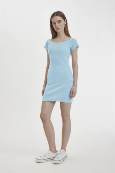 فستان قصير مضلع بوديكون بدون حمالات