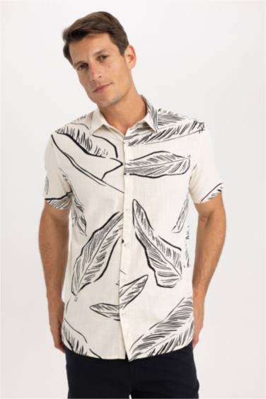 Regular Fit Polo Collar Woven Printed Short Sleeve Shirt