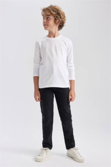 بنطلون جينز اولادي سليم فيت برجل ضيقة