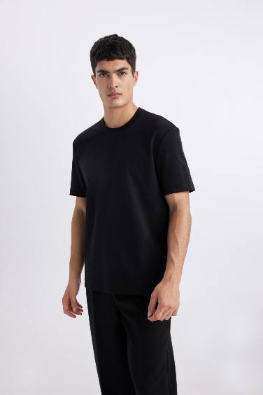 Regular Fit Crew Neck Short Sleeve Basic T-Shirt