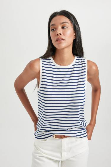 Regular Fit Basic Crew Neck Sleeveless Tank Top