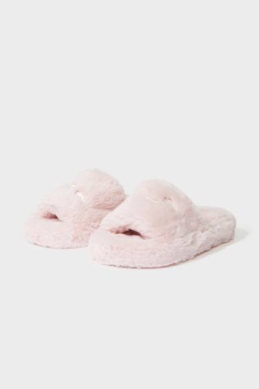 Chaussons à semelle plate pour femme