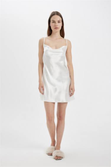 Regular Fit Lace Collar Bride Satin Nightgown