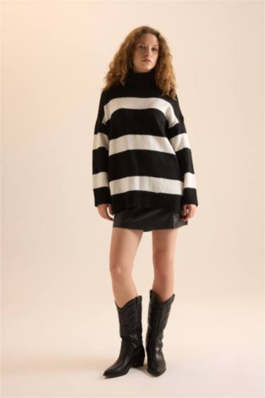 Relax Fit Balıkçı Yaka Çizgili Triko Kazak Tunik