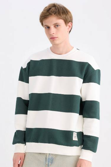 Boxy Fit Crew Neck Striped Sweatshirt