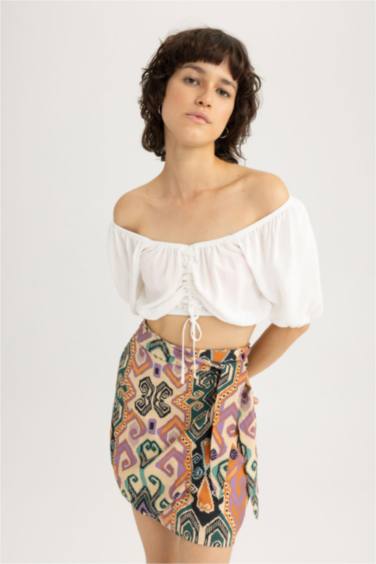 Slim Fit V-Neck Short Sleeve Blouse