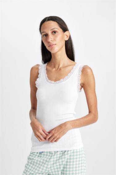 Yuvarlak Yaka Dantel Detaylı Ribana Atlet-Fall in Love