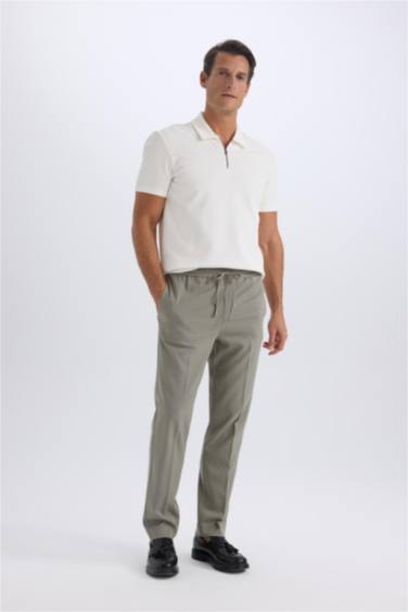 Pantalon droit avec poches et taille élastique