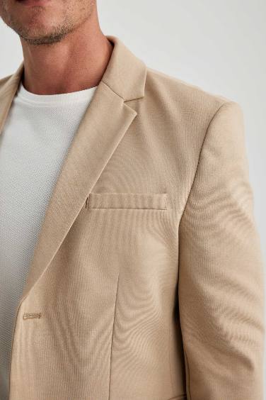 Ерлерге заманауи пішім Блэйзер