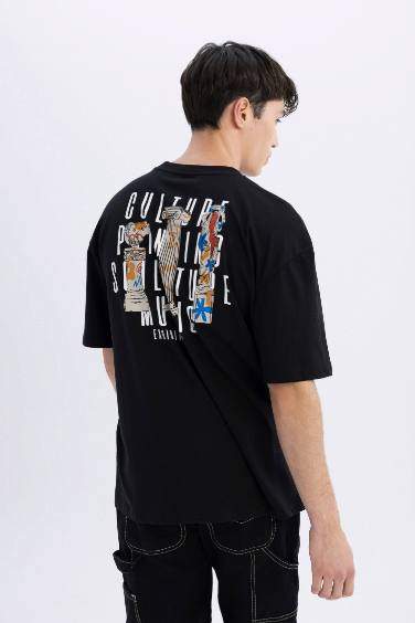 Oversize Fit Crew Neck T-Shirt