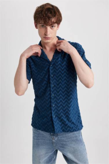 Regular Fit Printed Short Sleeve Shirt