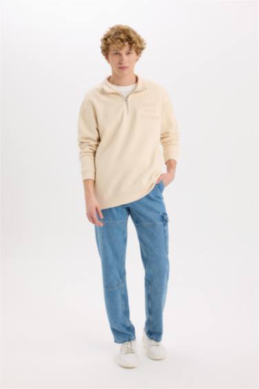 Comfort Regular Fit Rahat Kalıp Dik Yaka Fermuarlı Baskılı Sweatshirt