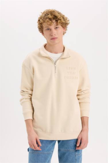 Comfort Regular Fit Rahat Kalıp Dik Yaka Fermuarlı Baskılı Sweatshirt
