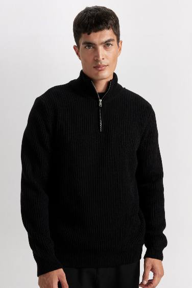 Standard Fit Turtleneck Knitwear Pullover