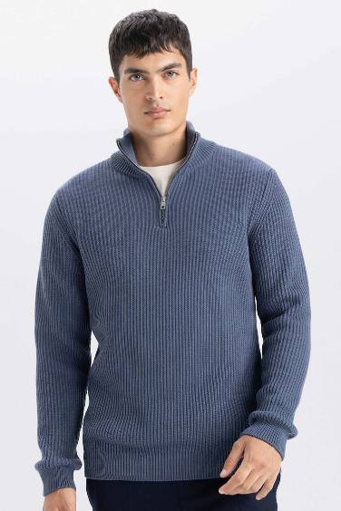 Standard Fit Turtleneck Knitwear Pullover