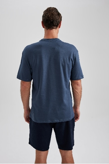 تي شيرت نص ردن بياخة مستديرة وقصة عادية