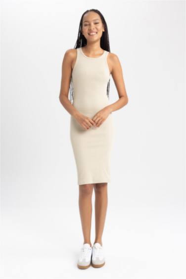 فستان ميدي نص ردن مضلع بوديكون بياخة هالتر