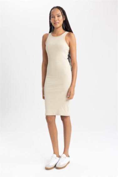 فستان ميدي نص ردن مضلع بوديكون بياخة هالتر