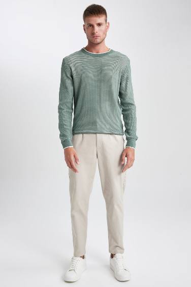 بلوفر تريكو قصة عادية برقبة مستديرة