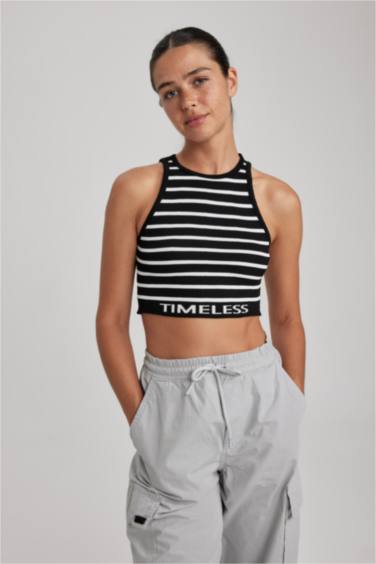 فانيلة ريبانا مخصر