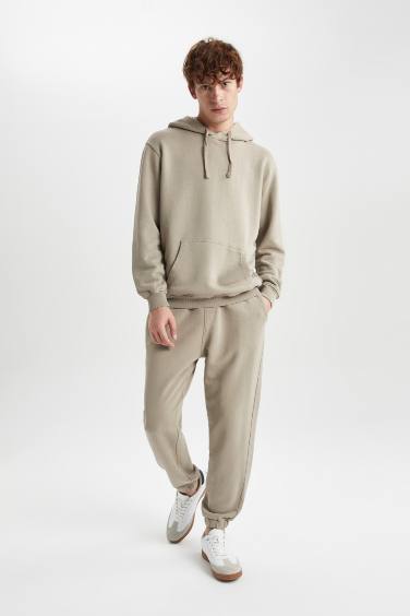 Свитшот стандартного кроя с капюшоном