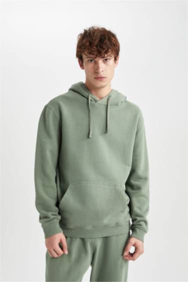 Свитшот стандартного кроя с капюшоном