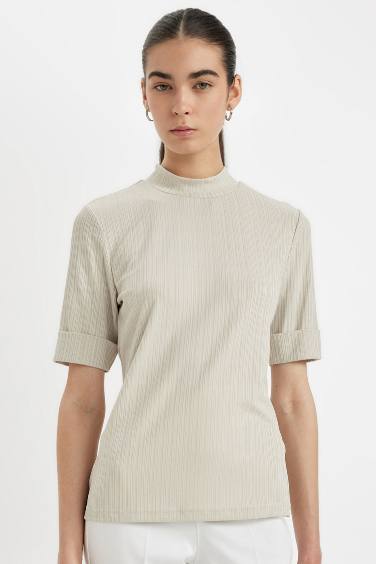 Regular Fit Half Turtleneck Camisole Short Sleeve T-Shirt