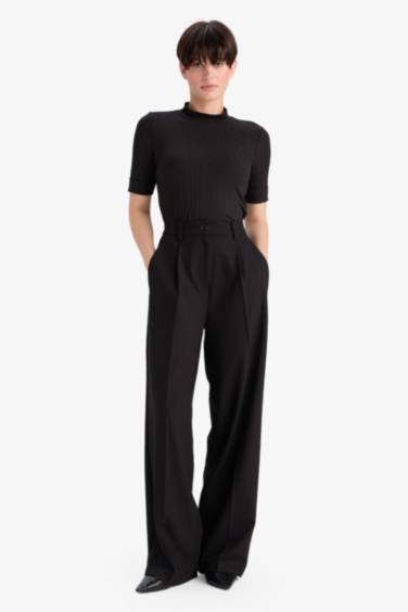 تيشيرت نص ردن قصة عادية بياقة مستديرة