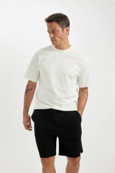 شورت سليم فيت وخصر مطاطي