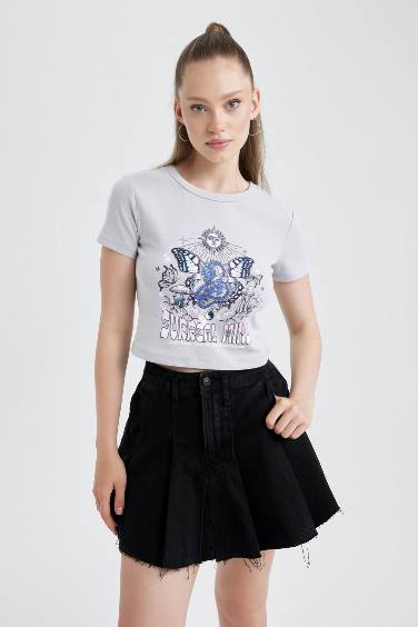 تيشيرت سليم فيت مضلع بطبعة فاكهة