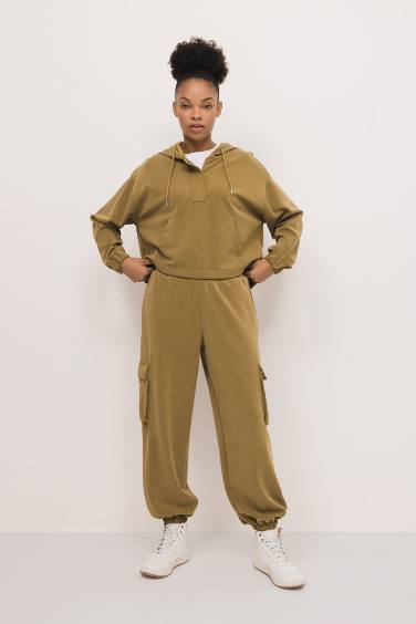 بنطلون سويت بانتس كارجو اوفر سايز بجيب من DeFactoFit