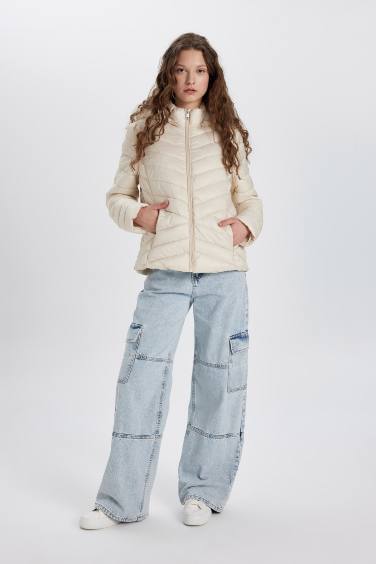 قمصلة نفخ قصة عادية بغطاء للرأس مقاوم للماء