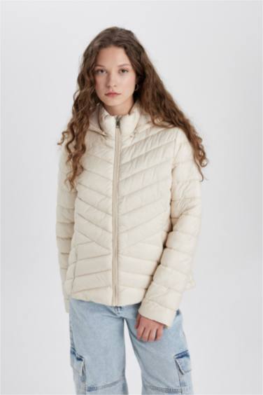 قمصلة نفخ قصة عادية بغطاء للرأس مقاوم للماء