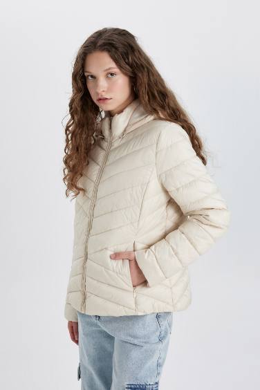 قمصلة نفخ قصة عادية بغطاء للرأس مقاوم للماء