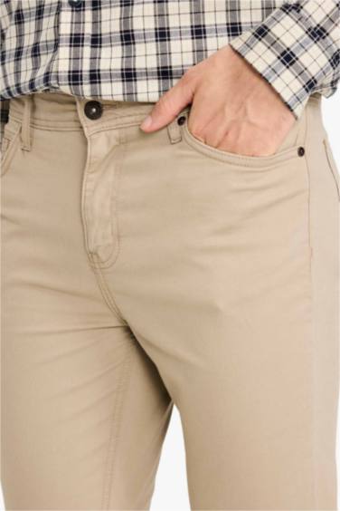 Брюки-чиносы зауженные из габардина